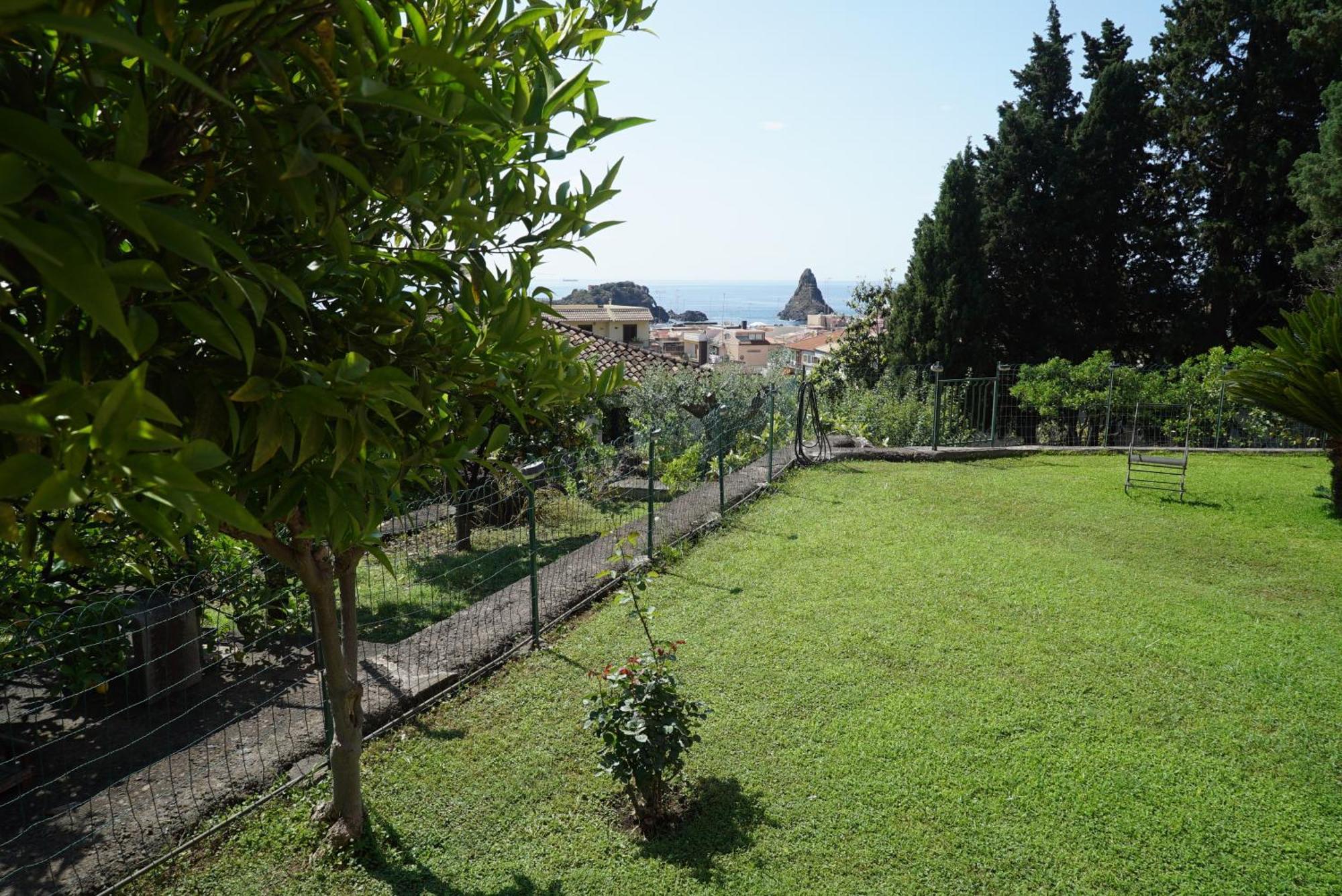 La Magnolia Apartment Aci Trezza Exterior foto
